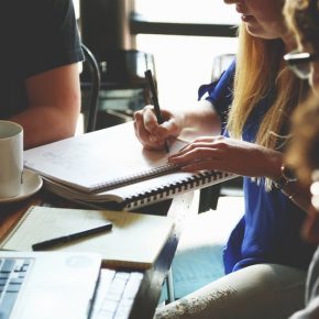 La CCB te enseña a crear una empresa La CCB te enseña a crear una empresa