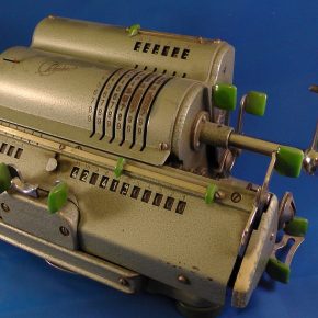 Infórmate de los procedimientos transversales a los marcos normativos para entidades del gobierno y empresas