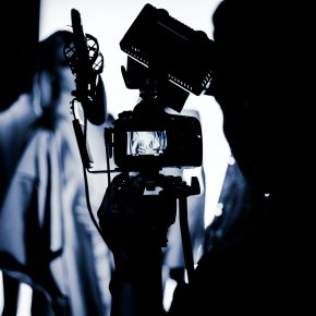 Disfruta de las exposiciones audiovisuales lideradas por Media-Lab