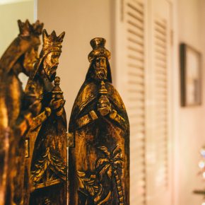 Vive la fiesta de los reyes magos y epifanía