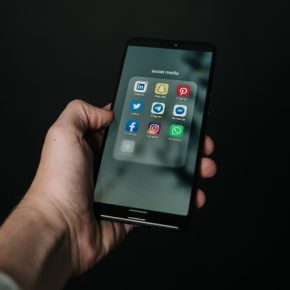 ¿Cómo deducir los pagos que se realizan a redes sociales? ¿Cómo deducir los pagos que se realizan a redes sociales?